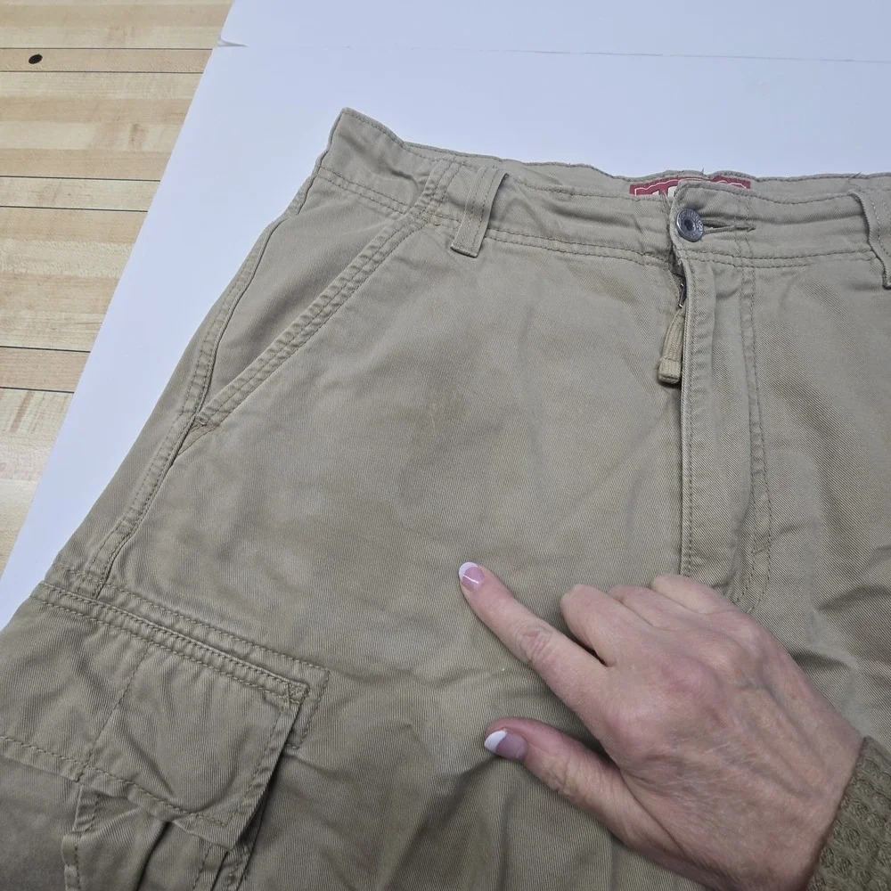 Vintage 2009 Levi's Original Cargo Shorts Mens 34 Beige Khaki 100% Cotton WPL423